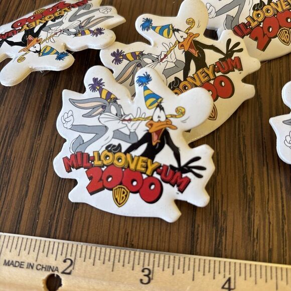 20 Mil-Looney-Um Bugs Bunny Daffy Duck Looney Tunes Pins 1999 Warner Brothers - Picture 2 of 4
